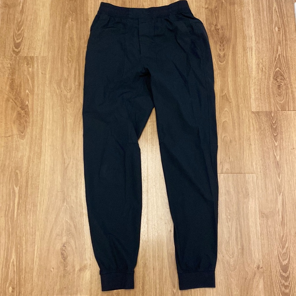 Lululemon ABC Jogger Tall 32” (size M, color Obsidian)
